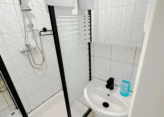 Frankfurt Messe Dh 6 Betten Appartement